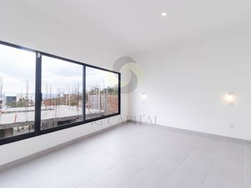 Casa en Zibatá con sala doble altura