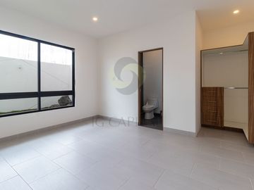 Casa en Zibatá con sala doble altura