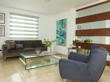 Venta de Casa en Urb. Casa Laguna, cerca del Riocentro El Dorado, Vía a Samborondon.