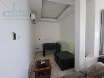 VENTA DE  CASA VIA SAMBORONDÓN FRENTE  AL LAGO