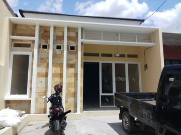 Dijual 2 rumah baru strategis di ciputat serua