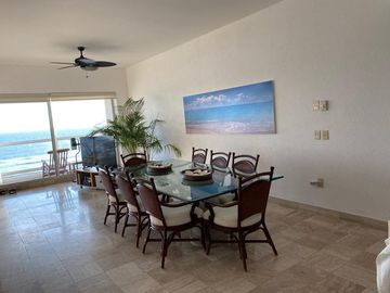 DEPARTAMENTO EN VENTA EN ACAPULCO DIAMANTE MUY AMPLIO