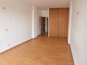 Departamento 2 Ambientes al Frente con balcon