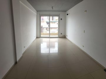 Departamento 2 Ambientes al Frente con balcon