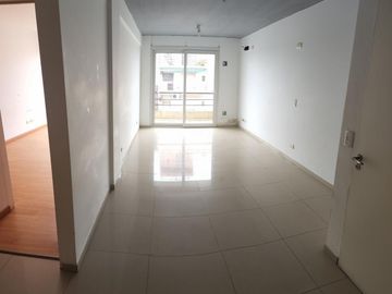 Departamento 2 Ambientes al Frente con balcon