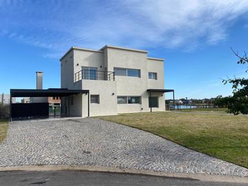 Casa - El Canton - Islas