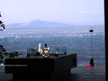 Casa de Lujo en Venta El Palomar zona sur Alberca Lujo