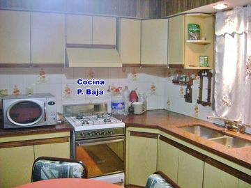 Casa para 2 Familias en venta en Ezpeleta Este