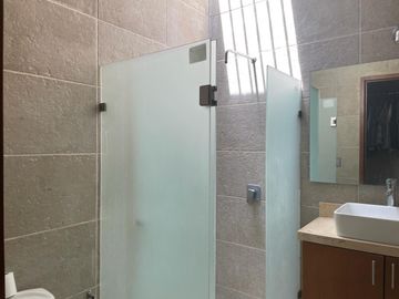 Casa en Venta en Fracc. Colinas del Real, Villa de Álvarez, Colima.