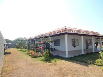 casa campestre en venta en sabanilla. Cod V83206