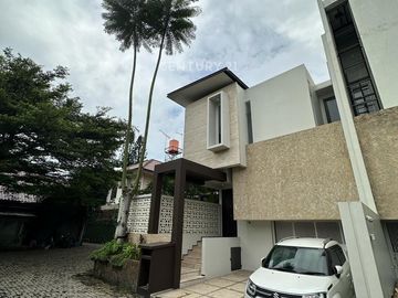 Dijual Rumah Bagus Dalam Townhouse Di Pondok Labu