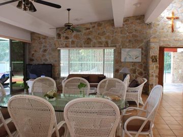 HERMOSA RESIDENCIA PARA GOZAR AL MÁXIMO EL LAGO DE TEQUESQUITENGO