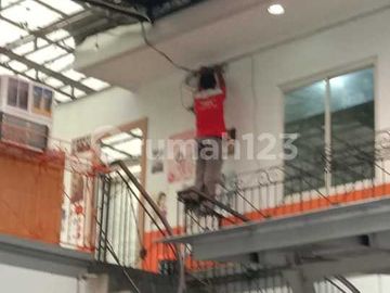 Rumah  atau Ruang Usaha Jl KarangTengah Raya  Lebak Bulus Jakarta Selatan