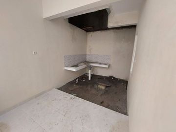 Bonus Kanopi dan Pagar Rumah Cantik 300 Jt-an Dekat Jl Manisrenggo