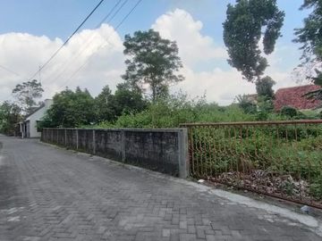 Dijual Tanah Pekarangan Dekat Stadion Maguwo di Blotan
