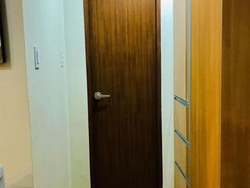 Condominium for SALE with 1 Bedroom very Near to Clark Airport, Malls and Universities