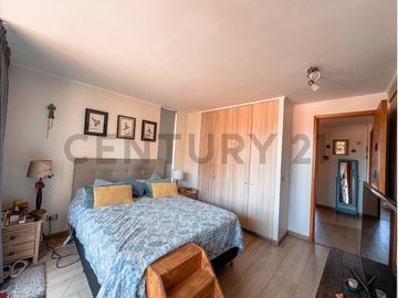 Townhouse en Venta,  4D, La Reina