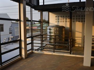 GREAT MAIN STREET BUSINESS / RESIDENCE FOR SALE IN THE HEART OF DOWNTOWN KANCHANABURI!!!