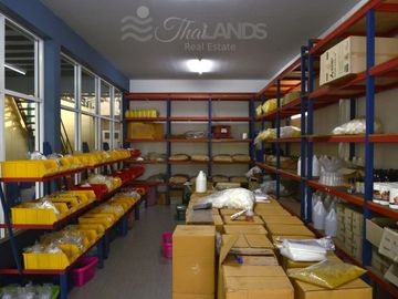 GREAT MAIN STREET BUSINESS / RESIDENCE FOR SALE IN THE HEART OF DOWNTOWN KANCHANABURI!!!