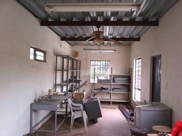 LOCAL EN VENTA MUY CENTRICO