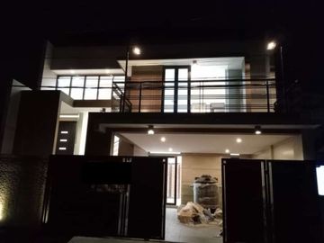 Rumah di Jalan Ikan Ikan Lowokwaru Kota Malang