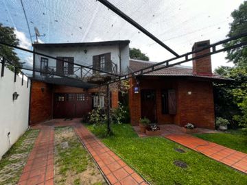 Casa en venta en Castelar Sur
