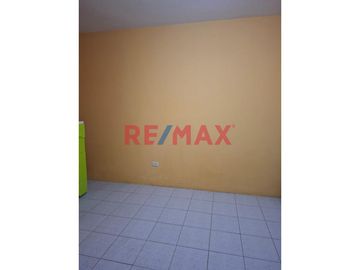 🏡 ¡Descubre tu nuevo hogar en La Victoria, Chiclayo!

🔑 Esta encantadora casa urbana de 2 pisos espera por ti para llenarla de vida y nuevos recuerd