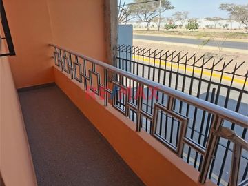 🏡 ¡Descubre tu nuevo hogar en La Victoria, Chiclayo!

🔑 Esta encantadora casa urbana de 2 pisos espera por ti para llenarla de vida y nuevos recuerd