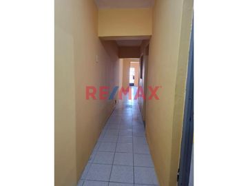 🏡 ¡Descubre tu nuevo hogar en La Victoria, Chiclayo!

🔑 Esta encantadora casa urbana de 2 pisos espera por ti para llenarla de vida y nuevos recuerd