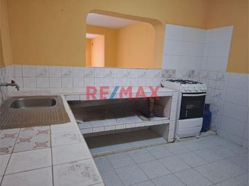 🏡 ¡Descubre tu nuevo hogar en La Victoria, Chiclayo!

🔑 Esta encantadora casa urbana de 2 pisos espera por ti para llenarla de vida y nuevos recuerd