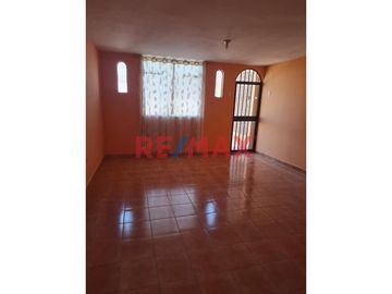 🏡 ¡Descubre tu nuevo hogar en La Victoria, Chiclayo!

🔑 Esta encantadora casa urbana de 2 pisos espera por ti para llenarla de vida y nuevos recuerd