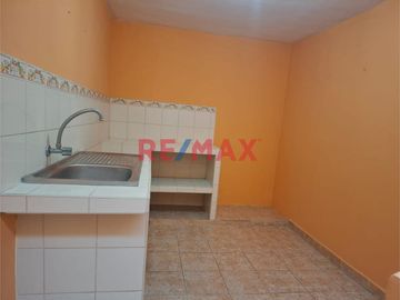🏡 ¡Descubre tu nuevo hogar en La Victoria, Chiclayo!

🔑 Esta encantadora casa urbana de 2 pisos espera por ti para llenarla de vida y nuevos recuerd