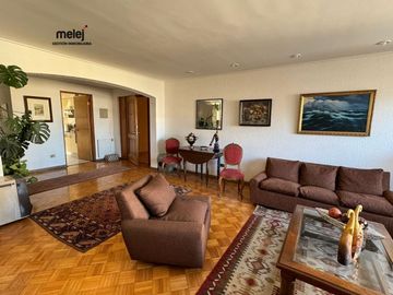 Se Vende Amplio Departamento en Viña del Mar