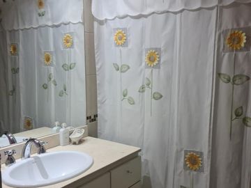 Venta Departamento 3 Ambientes  con cochera y Baulera - Villa Urquiza - Categoria