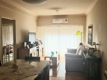 Venta Departamento 3 Ambientes  con cochera y Baulera - Villa Urquiza - Categoria