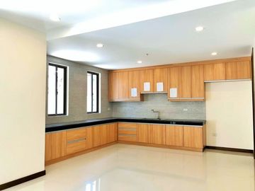 Modern Design House for Sale , Tahanan Village