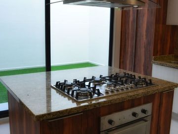 CASA GR EN PRIVADA SAN ANGEL IV