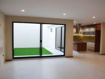 CASA GR EN PRIVADA SAN ANGEL IV