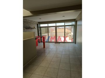 🏡 ¡Vive en la casa de tus sueños! 🏡

En venta: Hermosa casa de 3 pisos mas terraza techada y área de parrilla en la Avenida Jorge Chávez y Pedro Gar