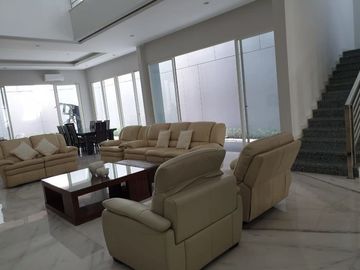 *Dijual Rumah Minimalis Modern 2 lantai Selat Golf Citraland *DN