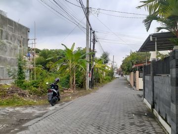 TANAH DI SETURAN CONDONGCATUR SLEMAN DEKAT HARTONO MALL DAN UPN