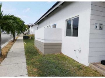 VENDO CASA. EN ARRAIJAN PLAYA DORADA LAS OLAS 🌊 3R