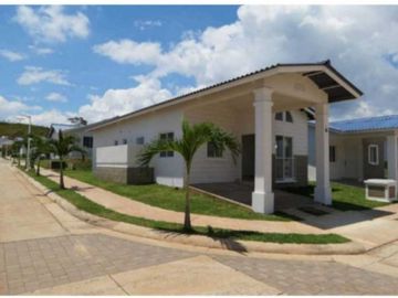 VENDO CASA. EN ARRAIJAN PLAYA DORADA LAS OLAS 🌊 3R