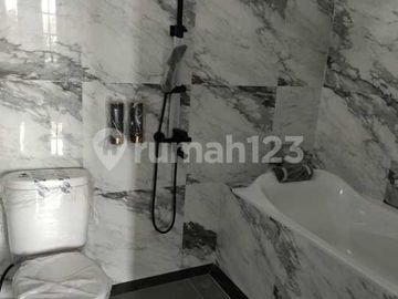 Dijual Rumah Pribadi Baru di Mampang Jaksel + Kolam Renang