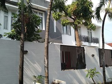 Rumah mewah siap huni AURI jatiwaringin