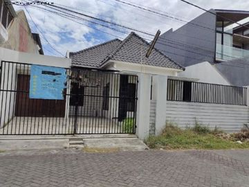 Rumah Manyar Tirtoasri SIAP HUNI Listrik 4400w
