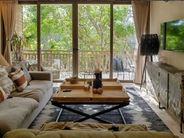 Penthouse con alberca privada,  amenidades y casa club, cocina con meseta