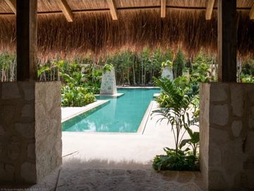 Penthouse con alberca privada,  amenidades y casa club, cocina con meseta