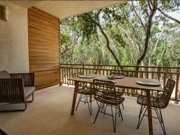 Penthouse con alberca privada,  amenidades y casa club, cocina con meseta