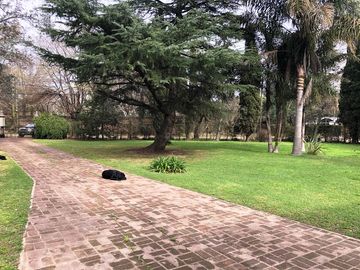 Casa - Barrio Parque Leloir